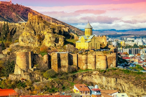 قلعه زیبای ناریکلا در  گرجستان